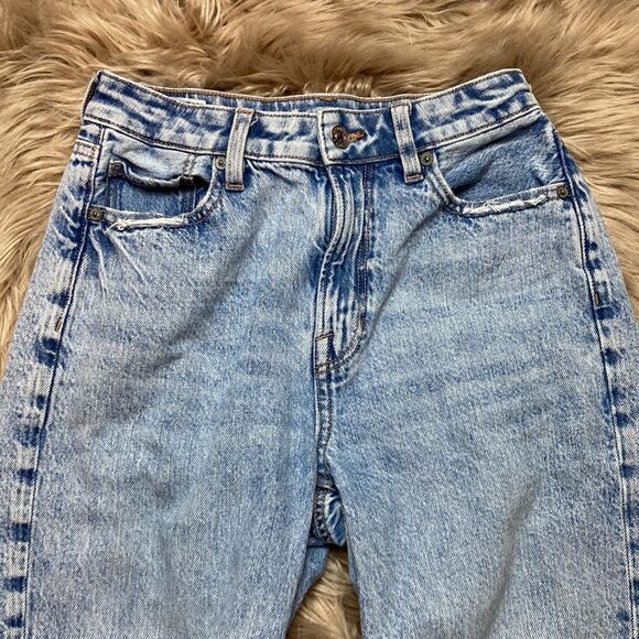 American Eagle Mom Ripped Strait Leg Jean distressed Cotton Light-wash High-rise - Picture 6 of 13